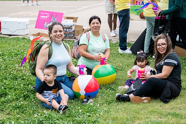 Spring In The Park - The Warren Center